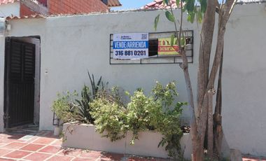 casa en arriendo en costa azul. Cod A1150