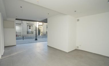 EN VENTA - LOCAL COMERCIAL A ESTRENAR - CENTRO