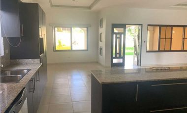 VENTA DE CASA EN COSTA SUR, PH SUNSET COAST