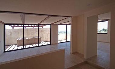 Villa con roof garden, terraza con asador, estacionamiento para 3 autos