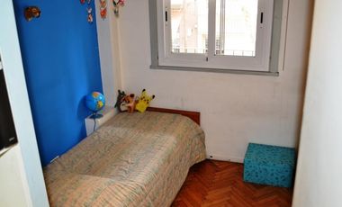 Cómodo 3 ambientes con dependencia en Villa Crespo.