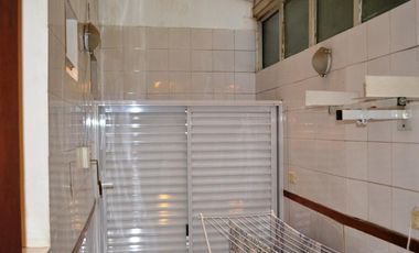 Cómodo 3 ambientes con dependencia en Villa Crespo.