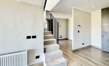 Departamento Penthouse en arriendo 3 dorm. en Lo Barnechea