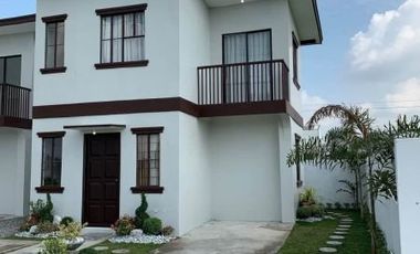 3 bedrooms HOuse near clark !!in front of tipco near sta ines exit !!