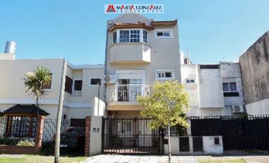 Triplex en Venta Haedo / Moron (A120 3604)