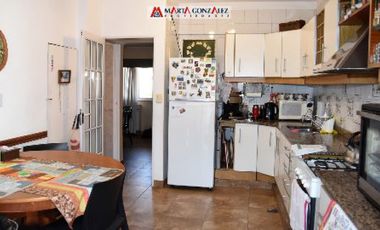 Triplex en Venta Haedo / Moron (A120 3604)