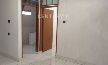 Rumah Siap Huni Adem  Nyaman Taman Kopo Indah