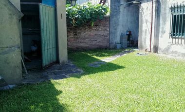 Casa Lomas de Alberdi, Dos Dormitorios.