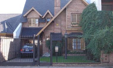 Casa en venta en La Matanza, Ramos Mejía - Cochera