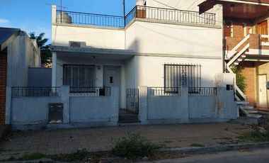 Casa en venta en Ezpeleta Este