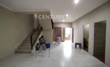 Rumah Villa Di Villa Istana Bunga Parongpong Lembang Bandung