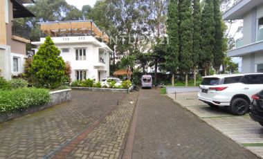 Rumah Villa Di Villa Istana Bunga Parongpong Lembang Bandung