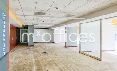 Amplia oficina acondicionada en renta de 1,100m2 en edificio zona Valle Ote