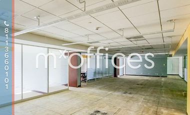 Amplia oficina acondicionada en renta de 1,100m2 en edificio zona Valle Ote