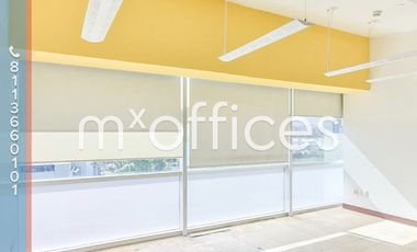 Amplia oficina acondicionada en renta de 1,100m2 en edificio zona Valle Ote