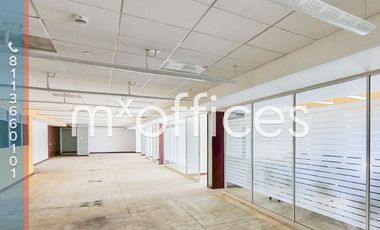 Amplia oficina acondicionada en renta de 1,100m2 en edificio zona Valle Ote