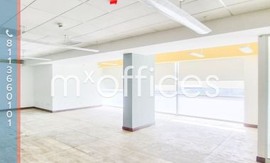Amplia oficina acondicionada en renta de 1,100m2 en edificio zona Valle Ote