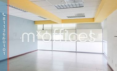 Amplia oficina acondicionada en renta de 1,100m2 en edificio zona Valle Ote