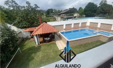 Se Vende Casa 350 Mts en Via Tocumen USD250,000