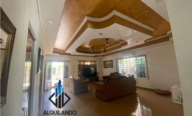 Se Vende Casa 350 Mts en Via Tocumen USD250,000