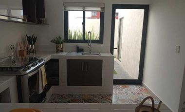 CASA EN VENTA EN ZIRÁNDARO SAN MIGUEL DE ALLENDE