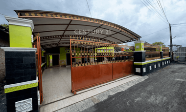 Rumah Luas Dekat RS UAD Ideal Untuk Hunian Dan Kantor