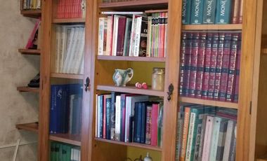 CASA EN LOTE PROPIO AL FRENTE