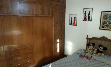 CASA EN LOTE PROPIO AL FRENTE