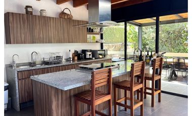 CASA EN VENTA CERRO GORDO, VALLE DE BRAVO