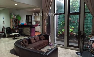 Dijual Rumah Asri Taman Kedoya Baru Jakarta Barat