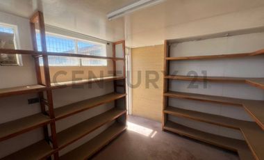 SE ARRIENDA GRANDE Y AMPLIA CASA EN SECTOR RESIDENCIAL VILLA EXÓTICA