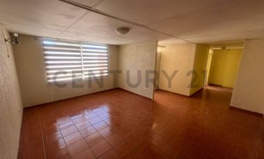 SE ARRIENDA GRANDE Y AMPLIA CASA EN SECTOR RESIDENCIAL VILLA EXÓTICA