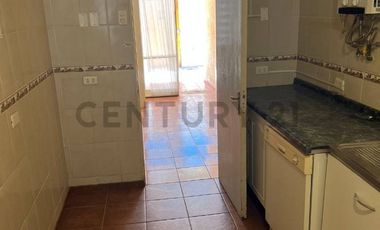 SE ARRIENDA GRANDE Y AMPLIA CASA EN SECTOR RESIDENCIAL VILLA EXÓTICA