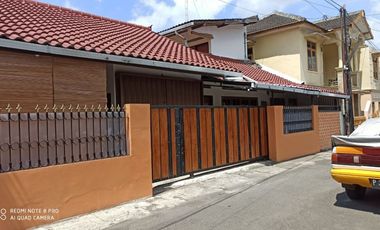 Rumah Kost Murah 16 Kmr, Paviliun Tanah Luas Depan Sanata Darma Maguwo