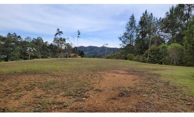 Venta de Lote En Unidad Cerrada Juanito Laguna El Retiro