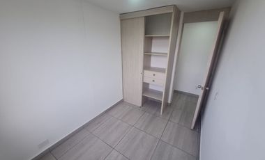 apartamento en arriendo en la tablaza. Cod A511324