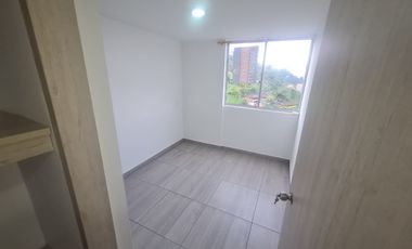 apartamento en arriendo en la tablaza. Cod A511324