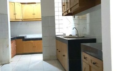 Rumah Mewah Strategis Hoek 2 Lt ada pool Cipete Kebayoran Baru Jakarta