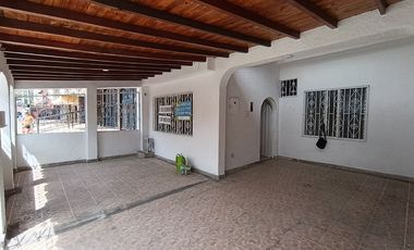 casa en arriendo en el poblado. Cod A123111