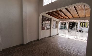 casa en arriendo en el poblado. Cod A123111