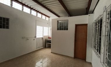 casa en arriendo en el poblado. Cod A123111