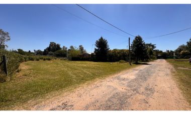 Venta terreno en Francisco lvarez B° El LINEO