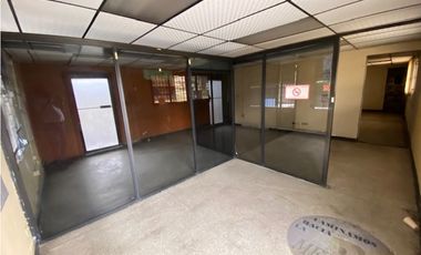 VENTA LOCAL-GALERA CON OFICINA LAS CUMBRES SONSONATE OPORTUNIDAD