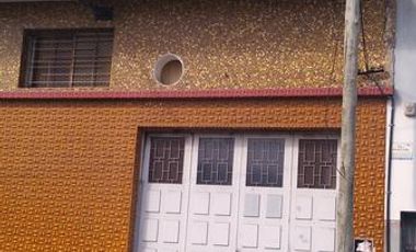Galpon con vivienda de 3 ambientes - Venta - Lanus - Valentin Alsina