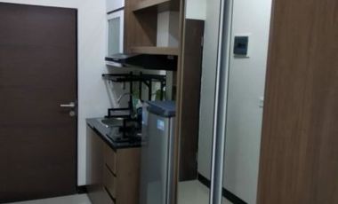 Apt. Amega Crown, Unit Baru Gress hadap pool, Furnish