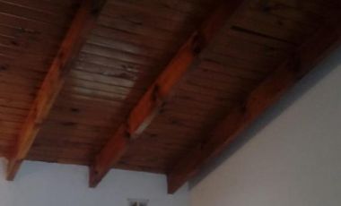 SAN VICENTE: CASA EN BARRIO CERRADO