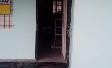 SAN VICENTE: CASA EN BARRIO CERRADO