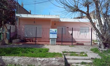 Casa en venta en Gonzàlez Catàn