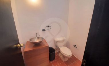 Casa en condominio en venta en Santa María Tepepan