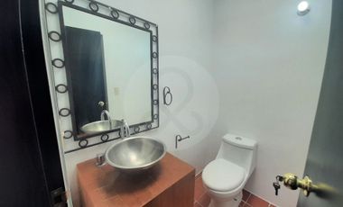 Casa en condominio en venta en Santa María Tepepan